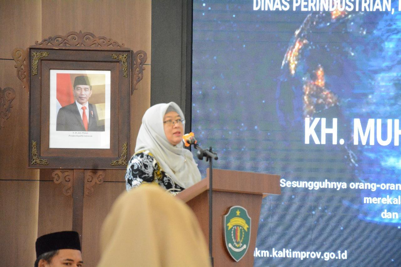 Pengajian Rutin Bulanan DPPKUKM Prov. Kaltim Heni : Jadikan Pengajian Ini Sebagai Ikhtiar Kita Untuk Jadi Lebih Baik