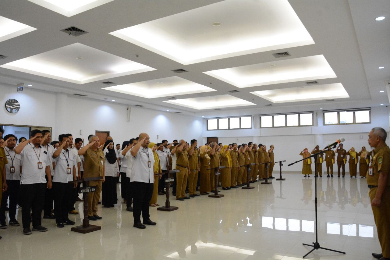 Rutinitas Apel Pagi DPPKUKM Prov. Kaltim Kedisiplinan Kunci Utama Tingkatkan Kinerja Pegawai