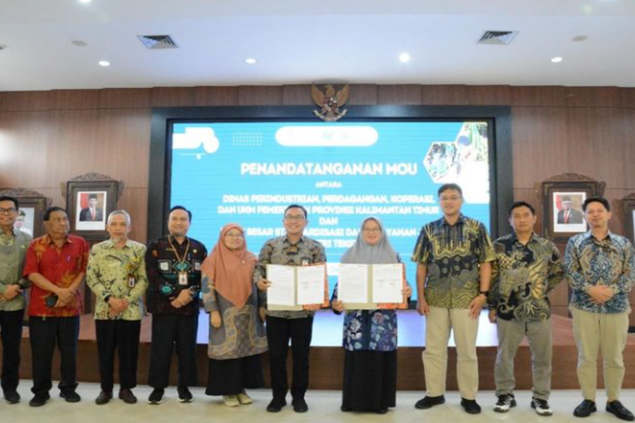 Penandatanganan MoU antara DPPKUKM Provinsi Kaltim dengan Balai Besar Standardisasi dan Pelayanan Jasa Industri Tekstil