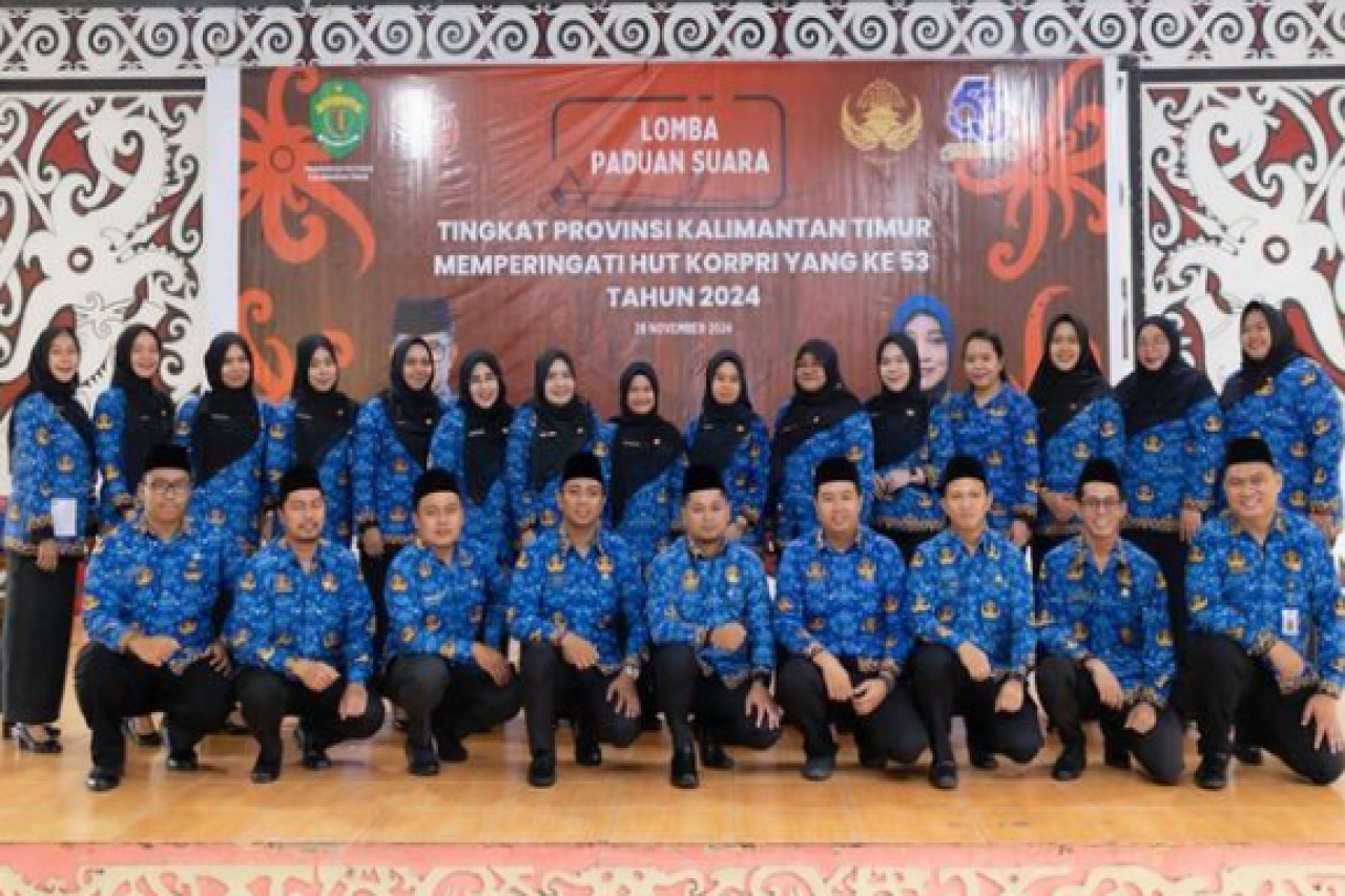 Dinas PPKUKM Provinsi Kalimantan Timur Ikuti Lomba Paduan Suara HUT KORPRI ke-53