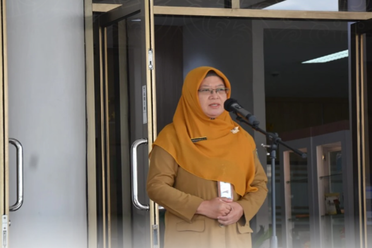 Apel Pagi Rutin DPPKUKM Prov. Kaltim: Kepala Dinas Ingatkan Pentingnya Kedisiplinan dan Koordinasi