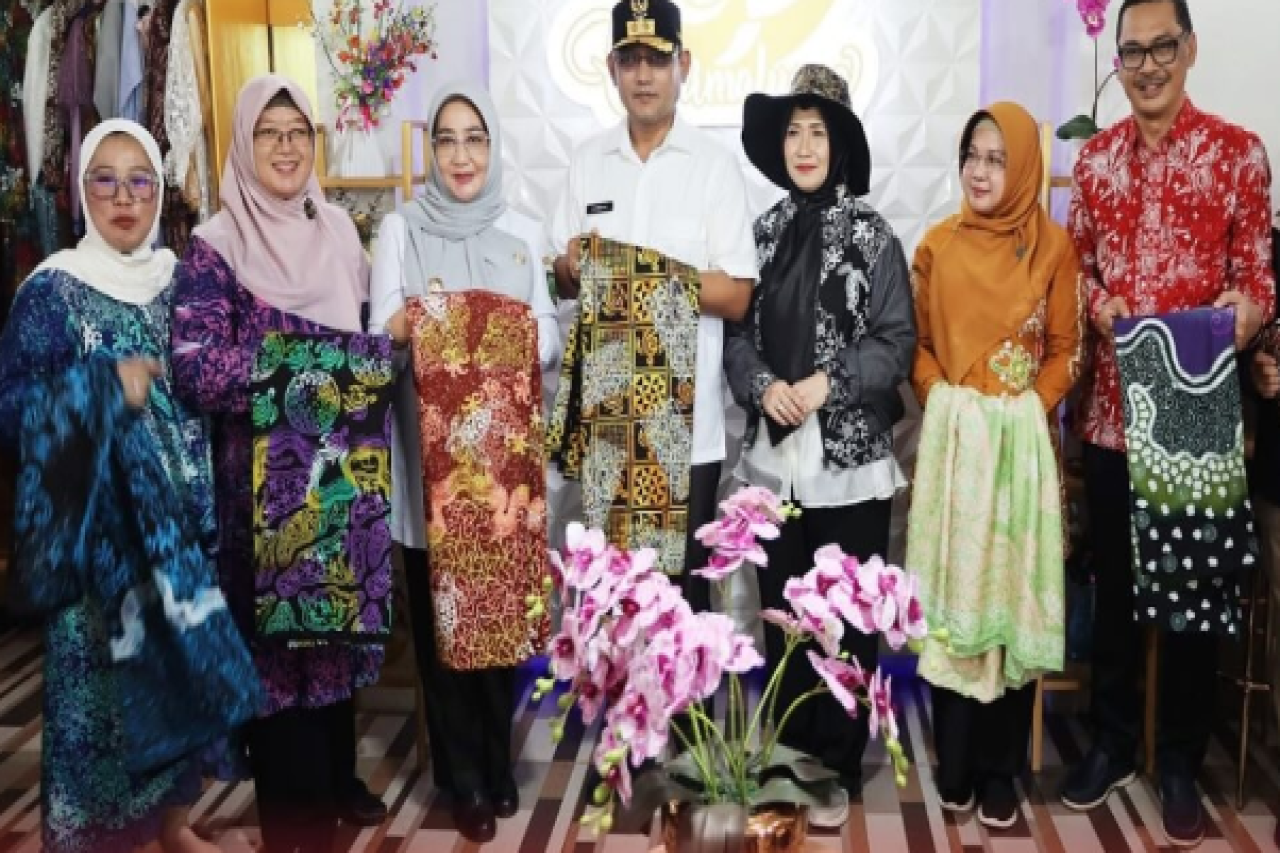 Kunjungi Sentra Batik Berau, Wakil Ketua Dekranasda Kaltim : Dorong UMKM Hingga Pasar Internasional