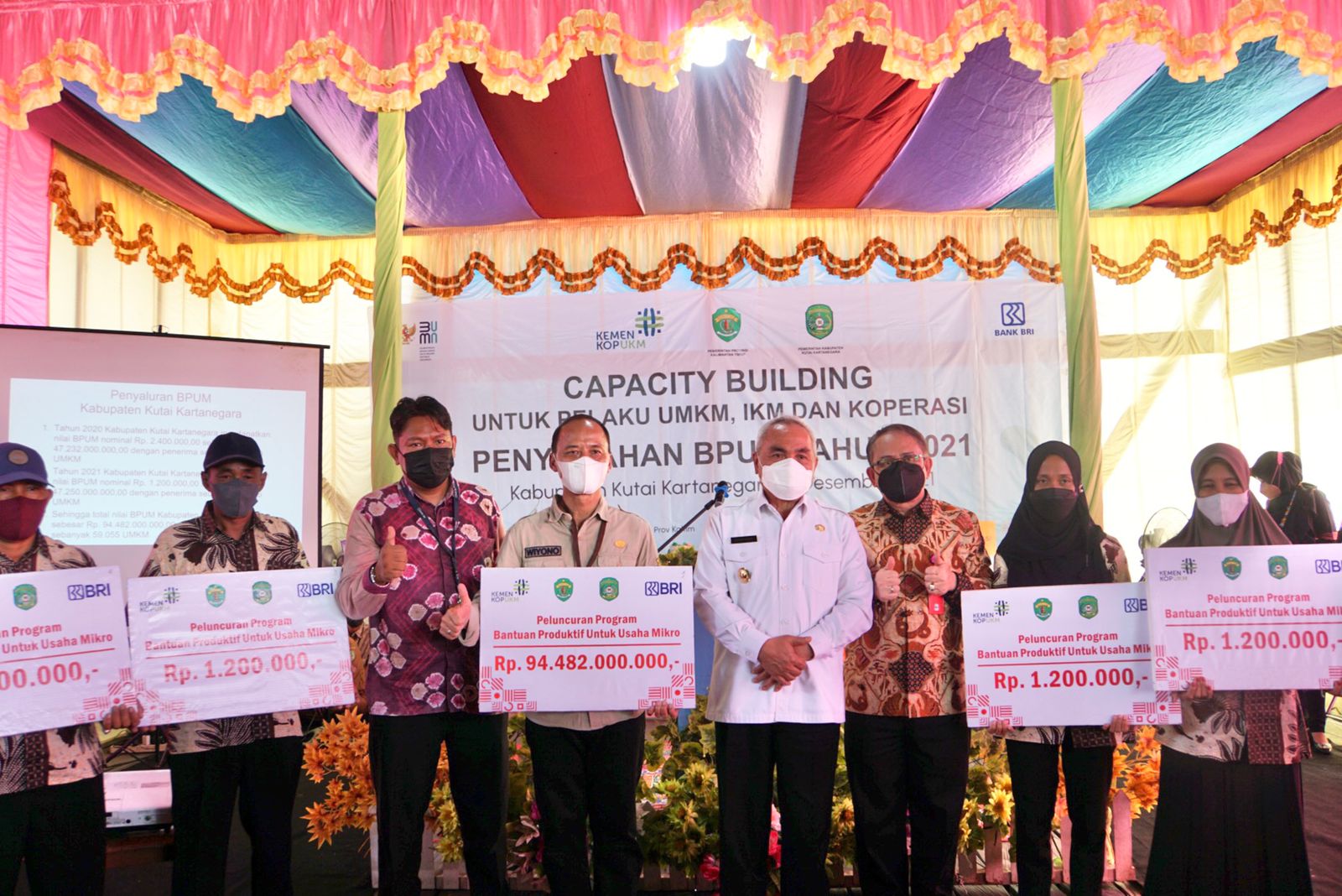 Isran Buka Capacity Building Sekaligus Serahkan BPUM