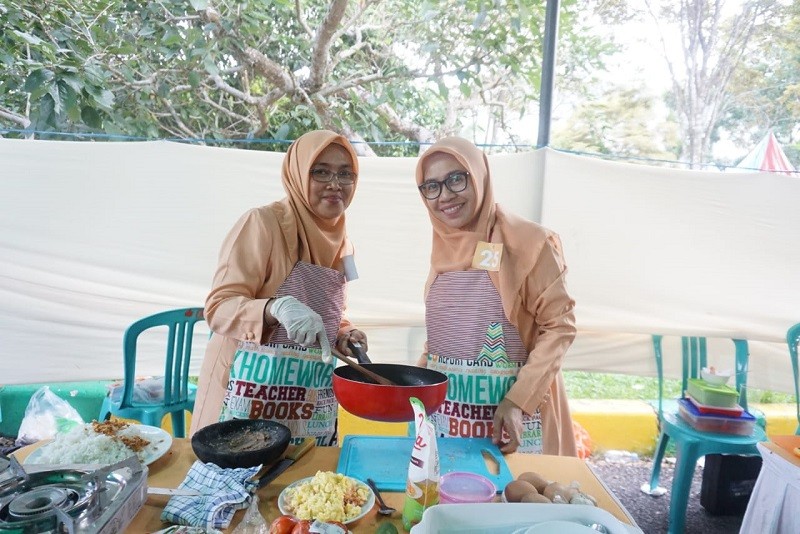 Partisipasi DWP Disperindagkop UKM Prov. Kaltim dalam Lomba Masak Pesta Rakyat Kaltim