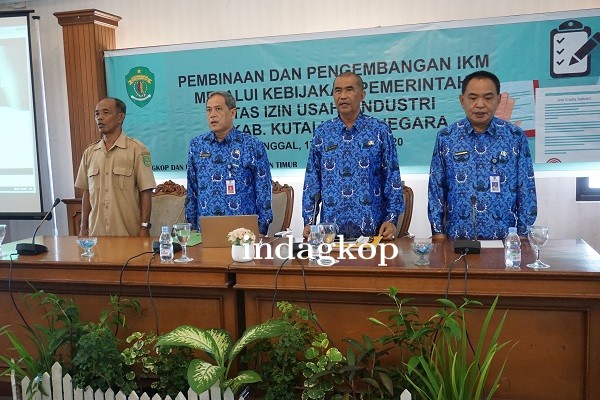 Pembinaan dan Pengembangan IKM Melalui Kebijakan Pemerintah Atas Izin Usaha Industri di Kukar